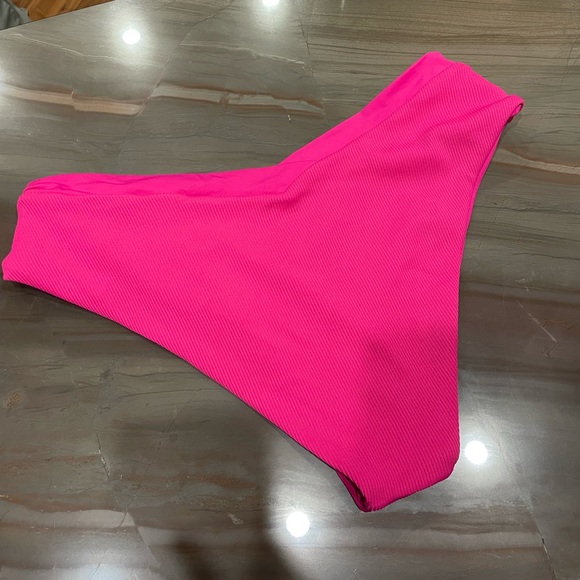 L*Space Bougainvillea Bikini Set - Picture 12 of 12